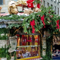 Bratwurst stall (1712 بازدید) All kinds of bratwurst at this Striezelmarkt stall Bratwurst stall